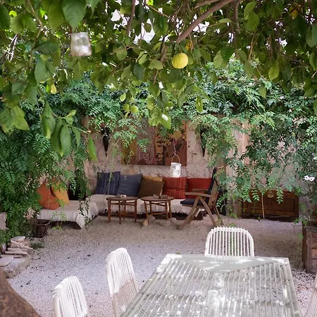 Casa De La Tia Amparo فندق مبيت وإفطار *
