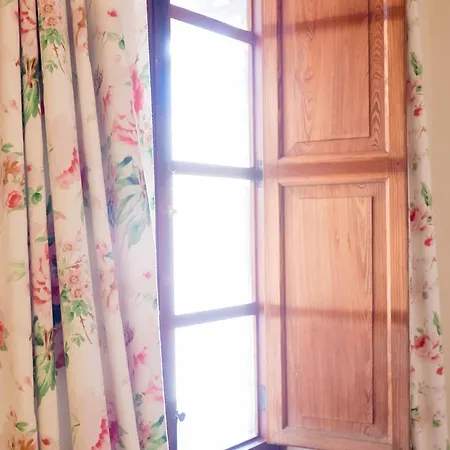 Casa De La Tia Amparo فندق مبيت وإفطار *