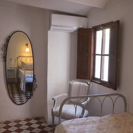 Casa De La Tia Amparo Couette-café